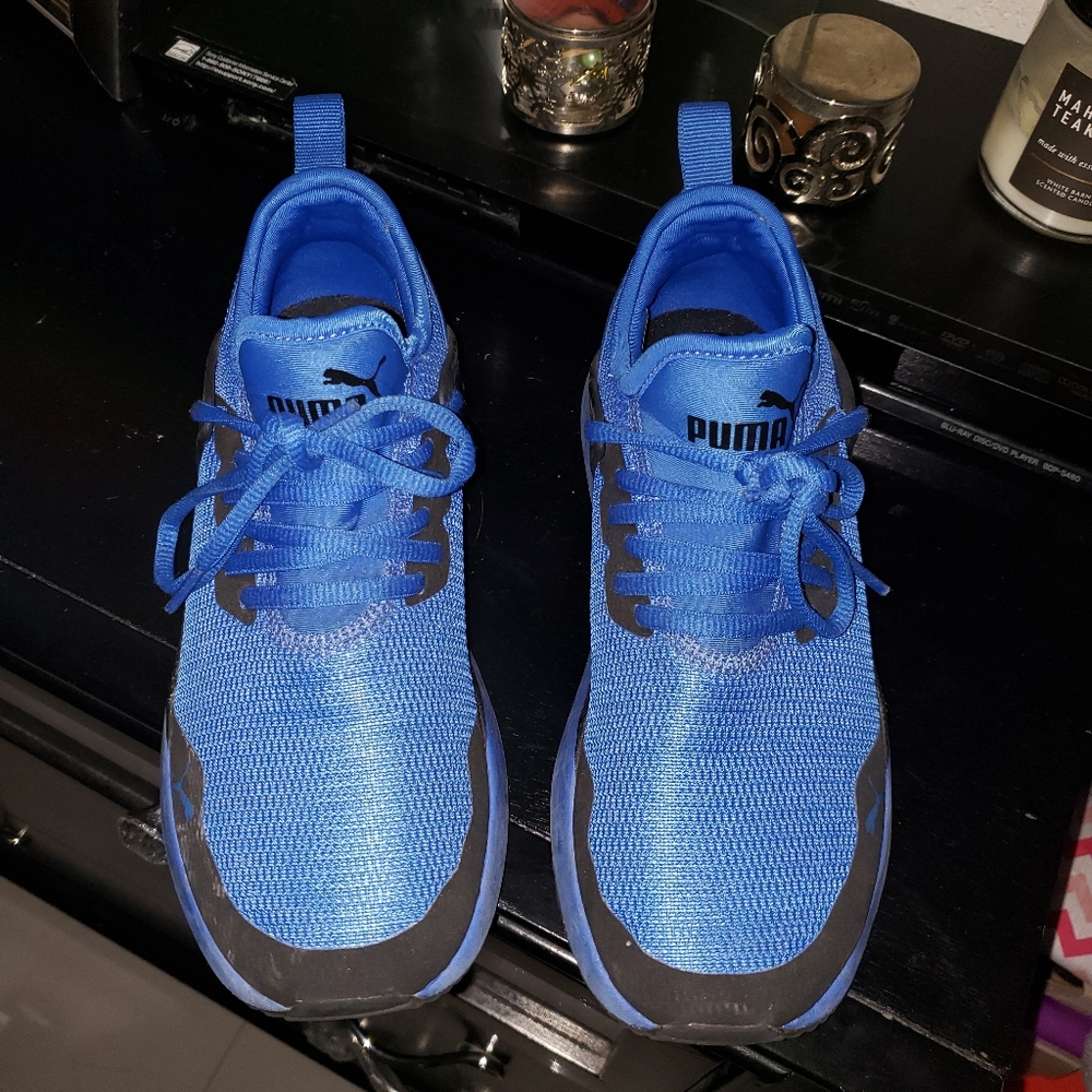 Boys sneakers